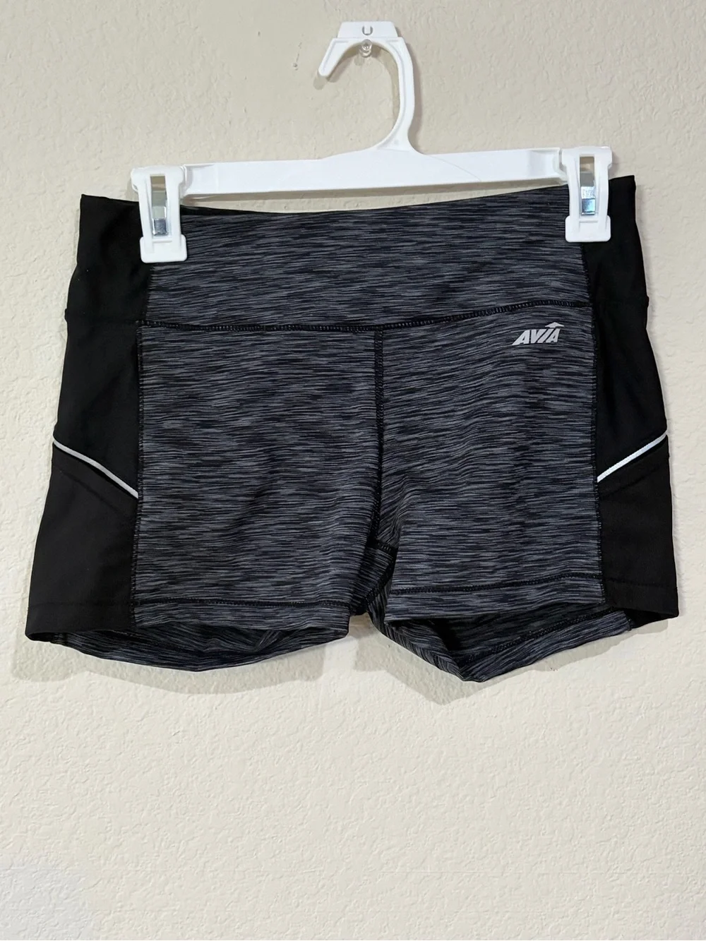 Avia Girls Small Black Gray Heather Athletic Running Shorts Reflective Trim